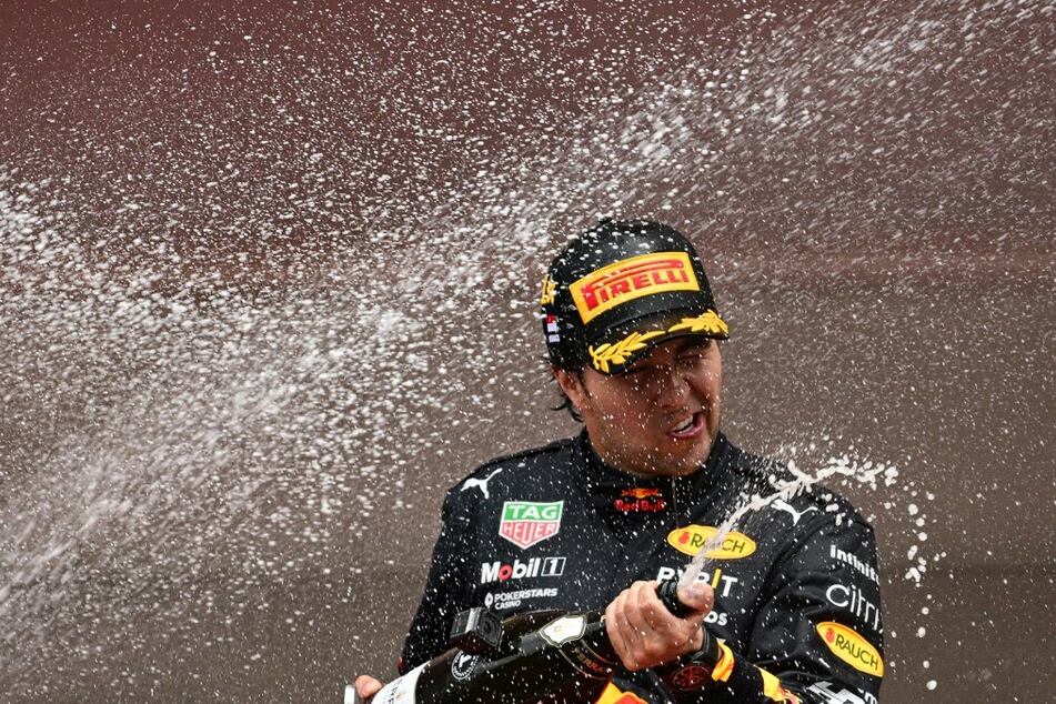 Nach der Siegerehrung feierte Sergio Perez (32) offenbar noch kräftig weiter.