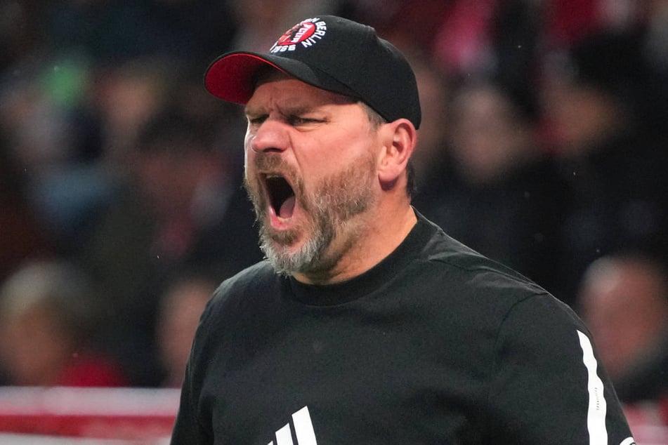 Steht Steffen Baumgart (54) ein weiterer heißer Tanz gegen Eintracht Frankfurt bevor?