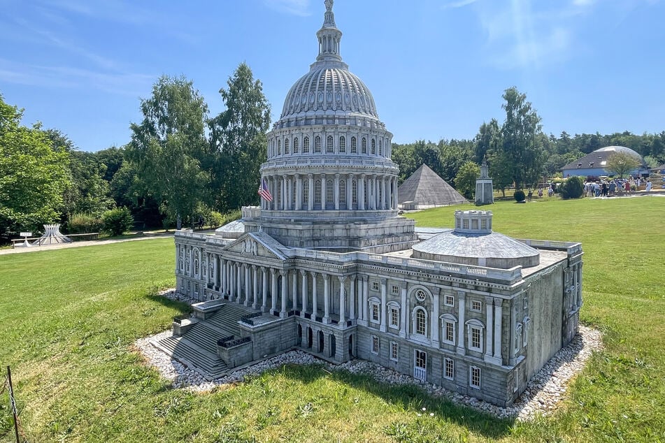 In den Miniwelten Lichtenstein warten Highlights aus der ganzen Welt, vom Capitol in Washington bis hin zur Akropolis in Griechenland.