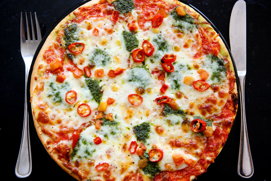 Pizza ist in den Supermärkten im August im Vergleich zum Vormonat deutlich teurer geworden.