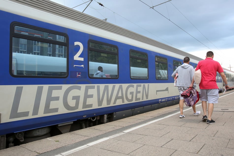 Bahnverkehr in Holland nahezu komplett zusammengebrochen!