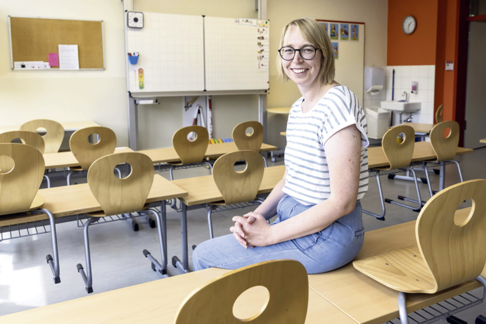 Schulleiterin Julia Reichenbächer (40) freut sich über die frisch renovierten Klassenzimmer der 19. Grundschule.