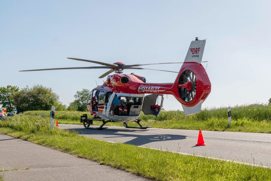Ein Großaufgebot an Rettungskräften eilte zur Unfallstelle.