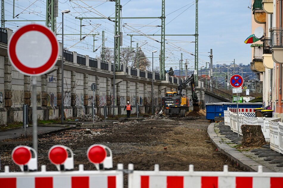 Im Mai soll die Riesaer Straße fertig werden.