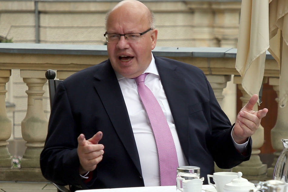 Wirtschaftsminister Peter Altmaier (63, CDU) bereitet sich offenbar schon auf neue Corona-Hilfen vor.