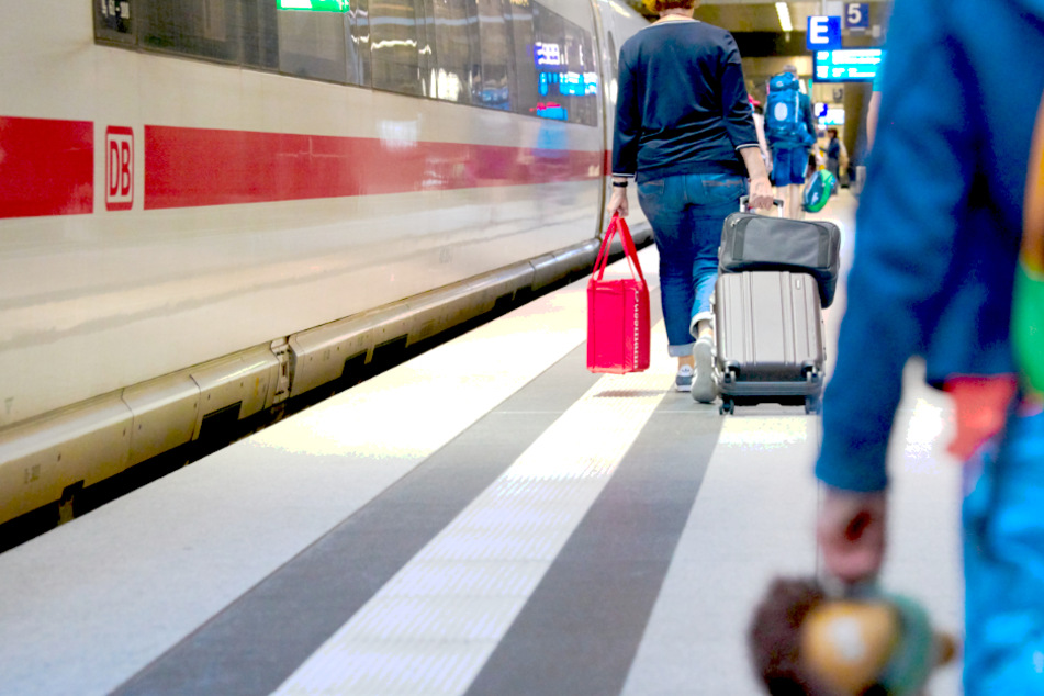 Blitzeinschlag! Störungen auf Bahnstrecke Hamburg-Berlin