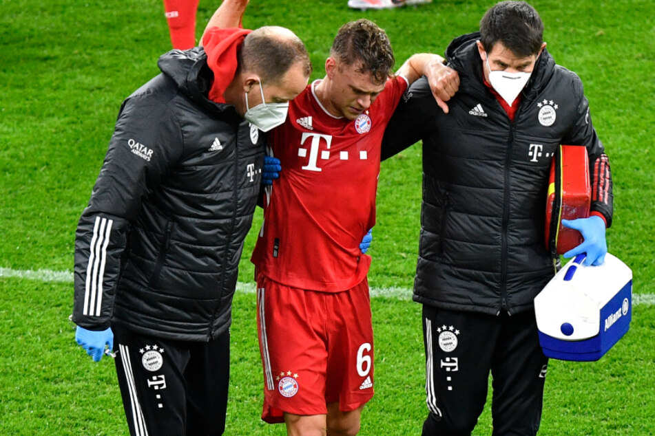 Joshua Kimmich (25, M.) vom FC Bayern München hat sich gegen Borussia Dortmund schwer verletzt.