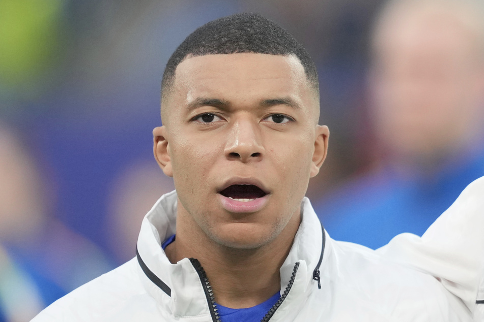 Kylian Mbappé (25) hat sich angesichts des Rechtsrucks in Frankreich besorgt gezeigt.