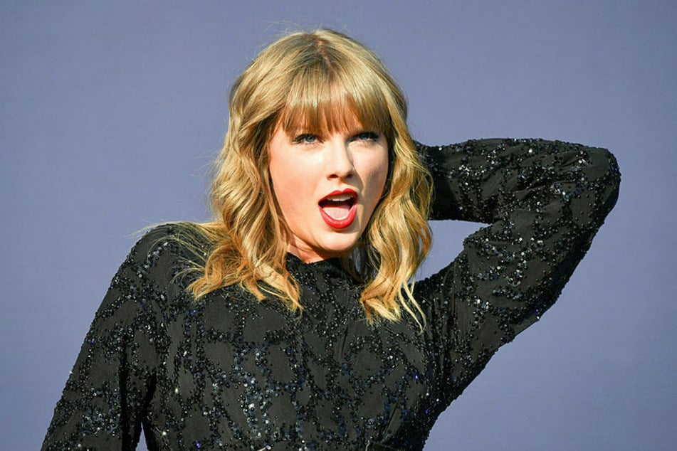 46 Wochen Chartspitze! Taylor Swift zieht mit Whitney Houston gleich