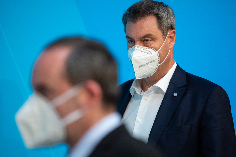 Markus Söder (54, r., CSU), Ministerpräsident von Bayern, und Hubert Aiwanger (50, Freie Wähler), Wirtschaftsminister von Bayern.