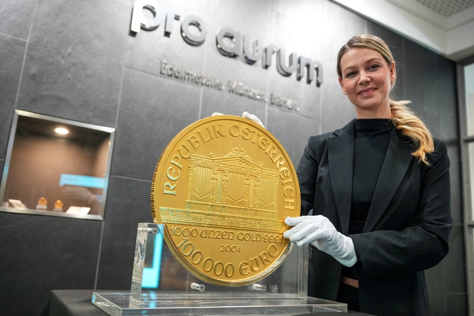 Berlin und eine teure Goldmünze, da werden Erinnerungen wach. Jetzt ist die Münze "Big Phil" in Berlin zu sehen – für einen Tag.