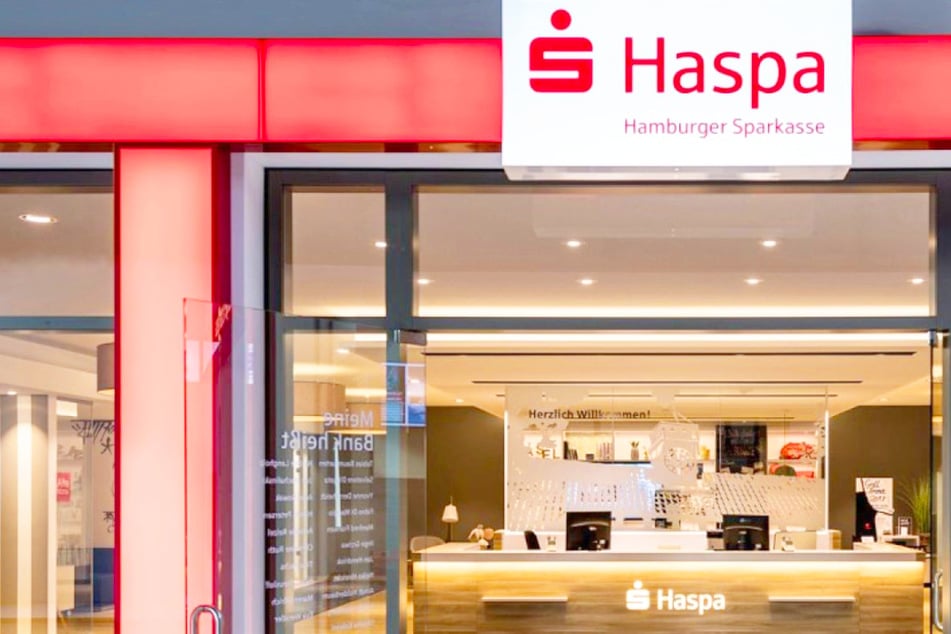 Wer Beratung in Finanzfragen braucht, bekommt sie telefonisch, digital oder in einer der rund 100 Filialen der Hamburger Sparkasse.