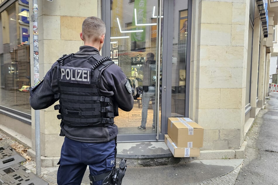 In der Zwickauer Innenstadt gab es in der Nacht sechs Einbrüche. Die Polizei ermittelt.