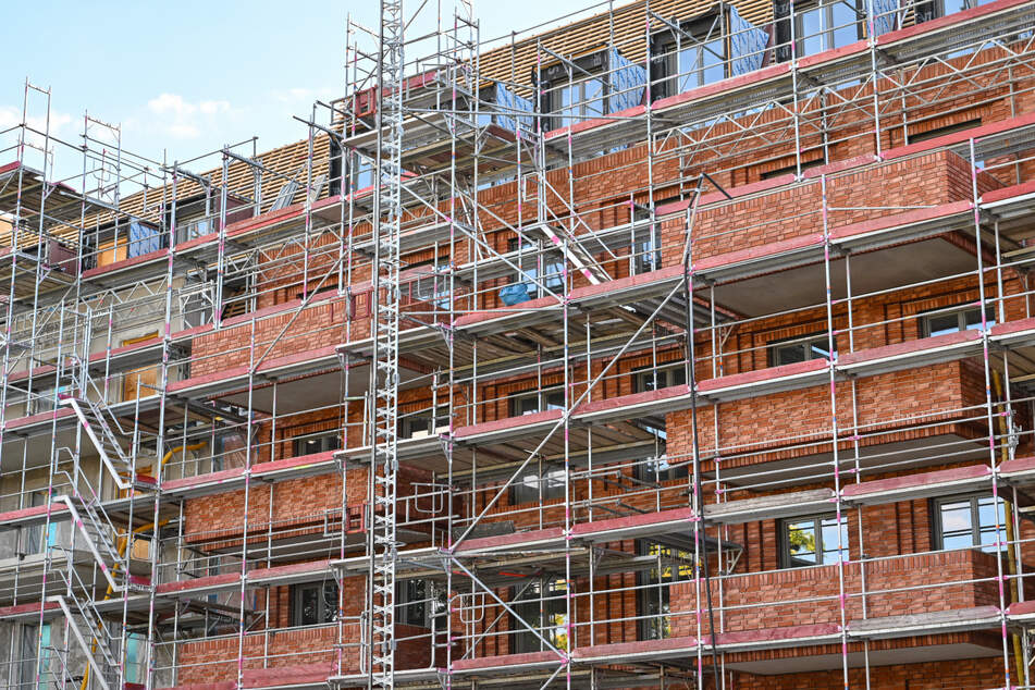 In Köln ist der Wohnraum knapp. Durch Erleichterungen beim Wohnungs- und Hausbau soll sich das endlich ändern. (Symbolfoto)