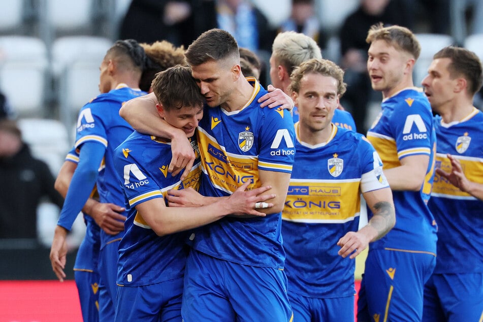 Ein formstarkes Jena gewinnt momentan die wichtigen Spiele. Reicht es am Ende für die Meisterschaft?