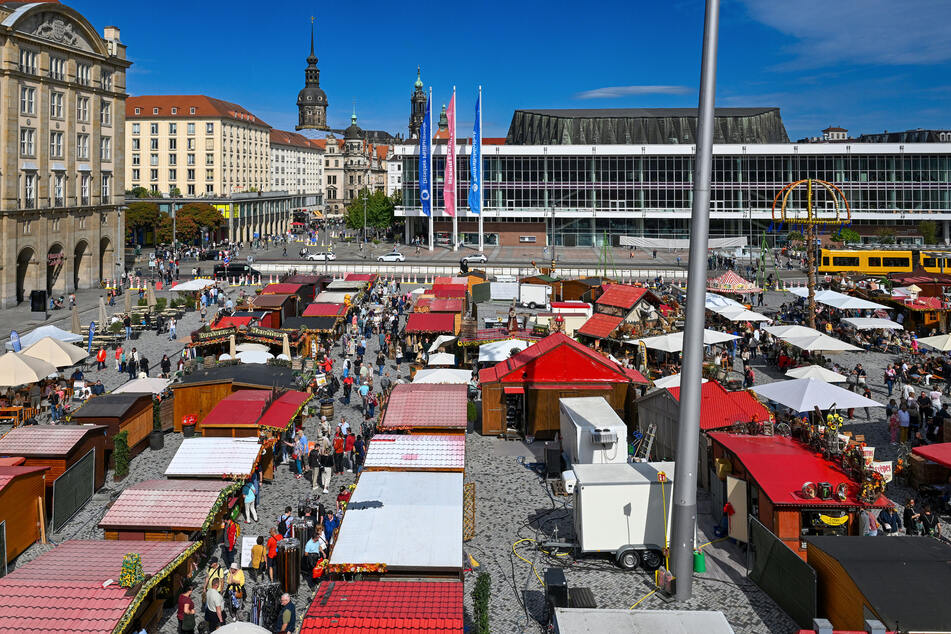 Bis Sonntag, 5. Oktober, verwandelt sich der Altmarkt in einen Markt voller Vielfalt.