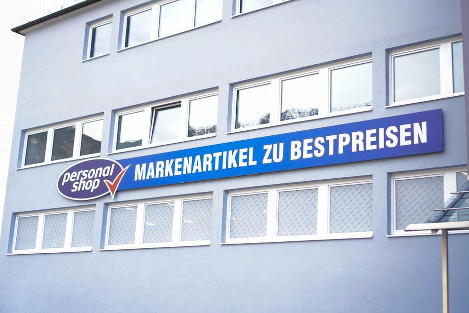 Exklusive Markenangebote, starke Rabatte und rundum sichere Shopping-Erlebnisse gibt's hier bei Personalshop.