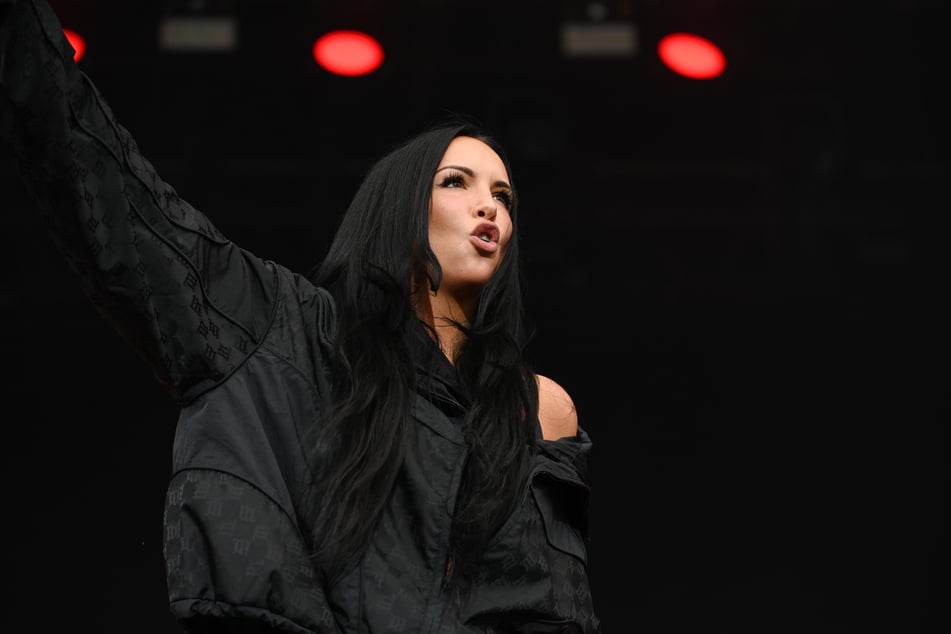 Um Rapperin Juju (33) war es länger still.