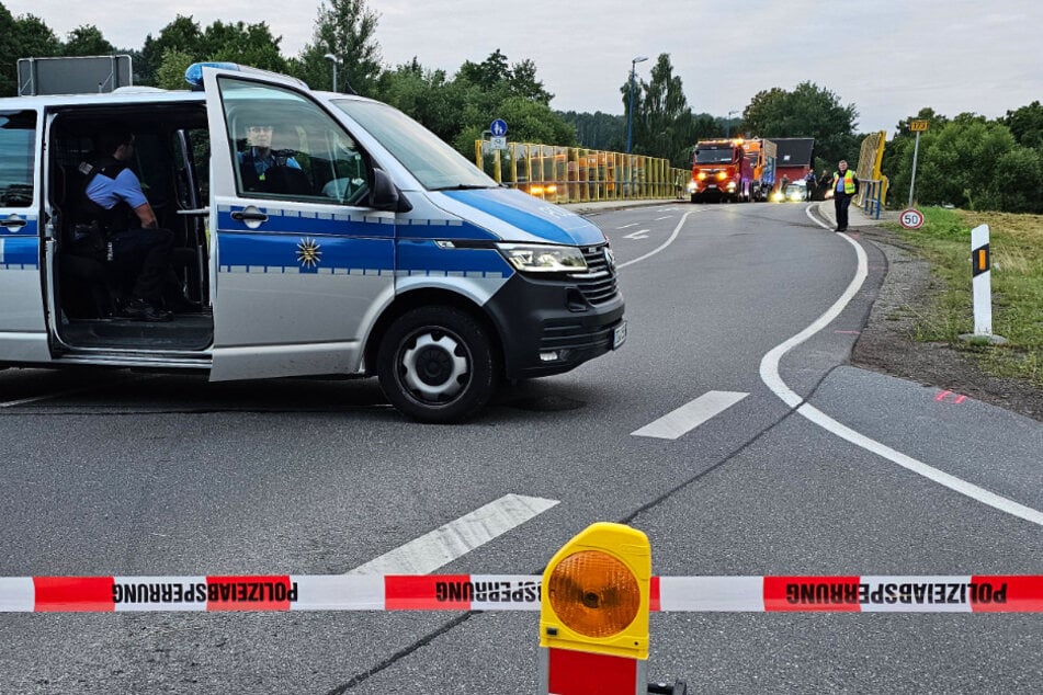 Tödlicher Unfall in Sachsen: Frau stirbt, Mann und Baby im Krankenhaus