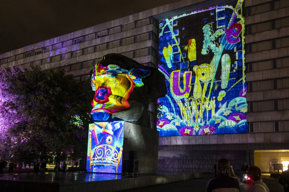 Laserkunst am Nischel wie beim Festival "Light Our Vision" soll Böller an Silvester ersetzen, wünschen sich die Chemnitzer Grünen.