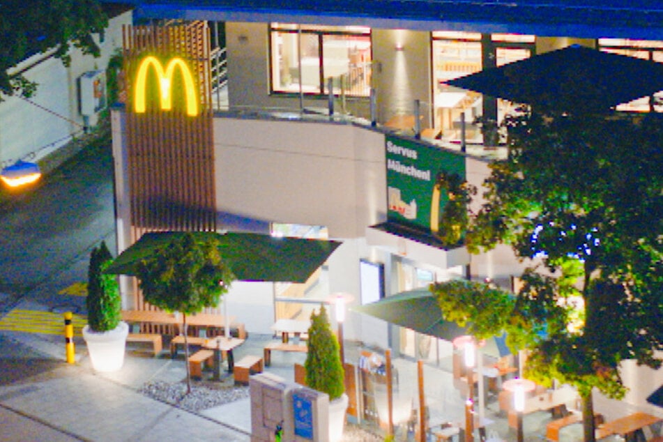 Notarzt nach Attentat in McDonald's: "Da lagen mehrere tote Kinder über Tischen"