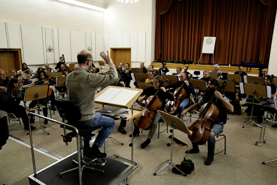 Orchester und Band proben für die gemeinsame Uraufführung des Albums "Mein Moment."
