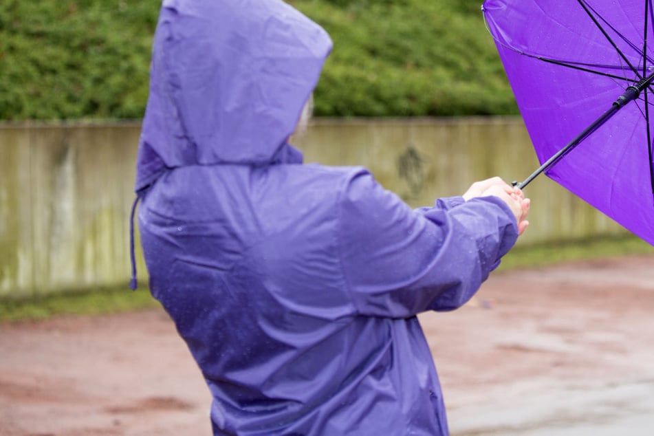Auch am Freitag wird das Wetter in Frankfurt und Hessen eher ungemütlich.