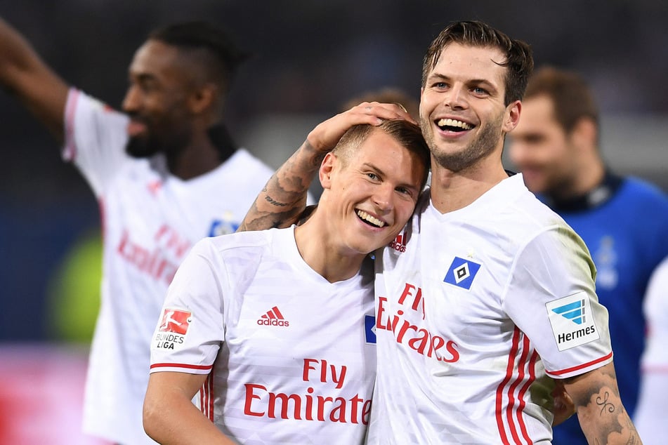 Ex-HSV-Star Matthias Ostrzolek (35, l) wird in der kommenden Saison Trainer bei Wacker Burghausen und tritt damit die Nachfolge von Lars Bender (36) an.