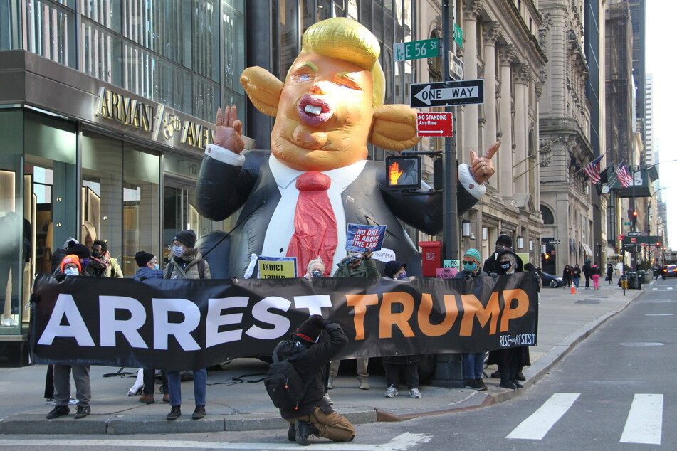 New Yorkers gather in protest and call for Trump's indictment in March 2021.
