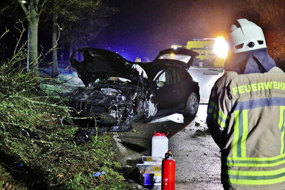 Der junge Fahrer (18) war am Dienstagabend mit zwei Personen unterwegs.