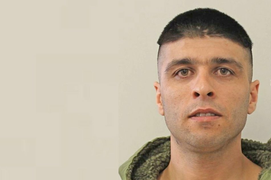 Wer hat diesen Mann gesehen und kann der Polizei helfen.