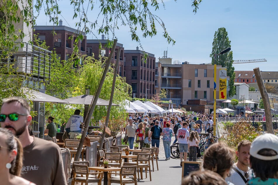Am Sonntag war viel los in der HafenCity. Die Promenade wurde offiziell eingeweiht, es gab ein Fest.