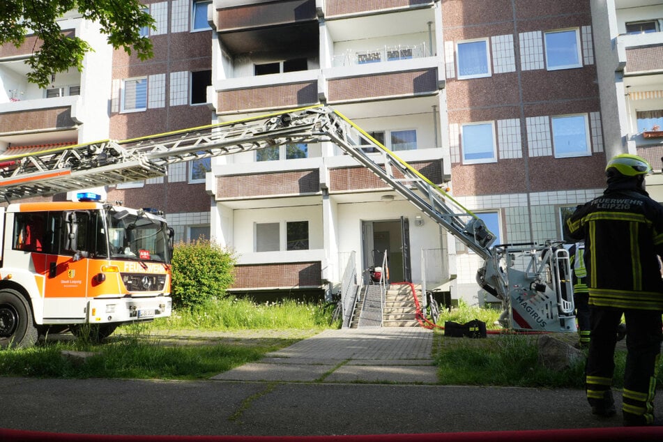 Leipzigs Feuerwehr war am 1. Mai in einem Hochhaus in Grünau gefordert.