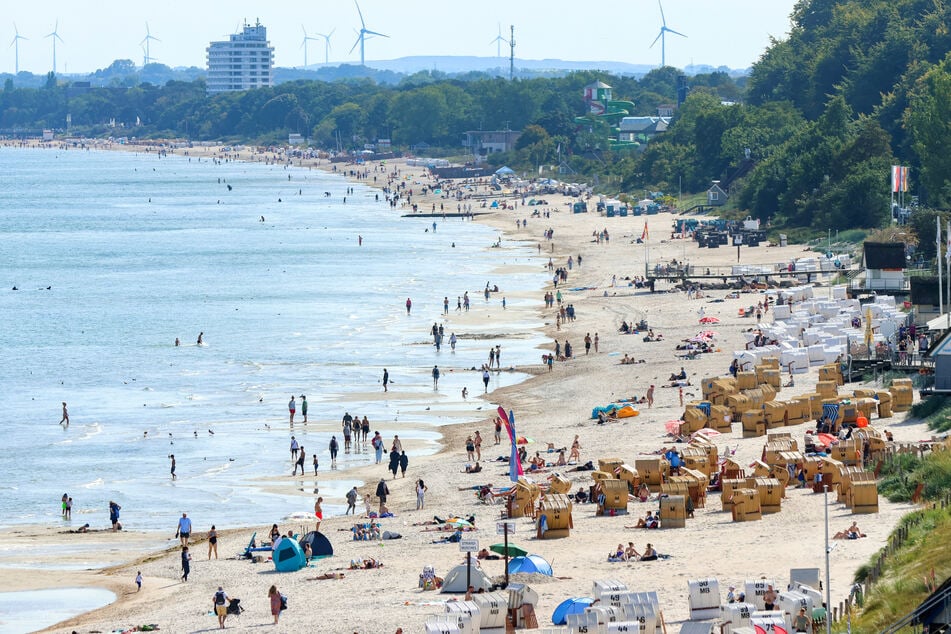 Am Dienstagnachmittag kam ein Mann in Scharbeutz beim Baden in der Ostsee ums Leben. (Archivfoto)