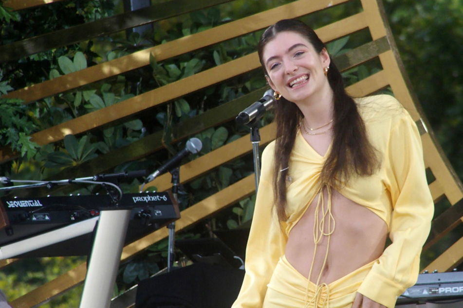 Lorde performs songs from her new album, Solar Power, on Good Morning America at Central Park in New York, New York on August 20, 2021.