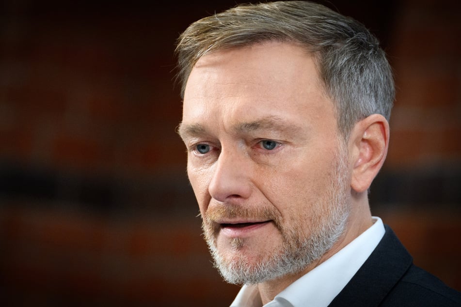 FDP-Parteichef Christian Lindner (45) gerät immer mehr unter Druck.