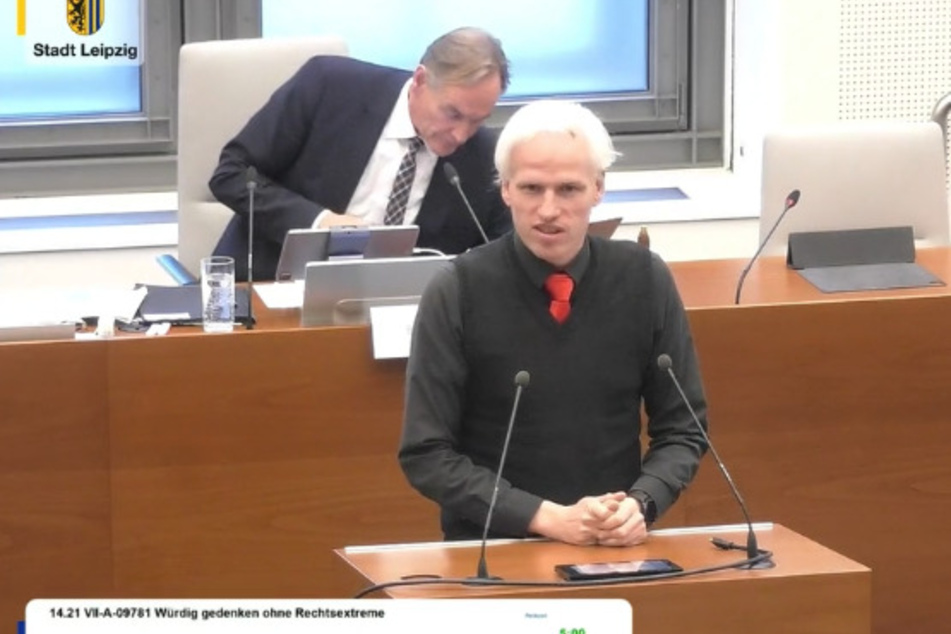 Auf einen Antrag von Grünen-Stadtrat Jürgen Kasek (43, v.) hin wurde diskutiert, ob man die AfD von Gedenkveranstaltungen ausschließen kann.