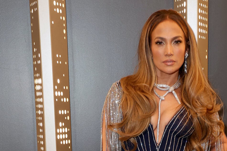 Jennifer Lopez reveals the one career move her team advised her not to do!