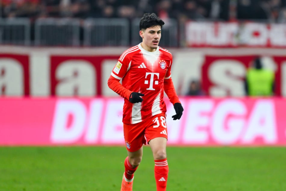 Für den FC Bayern München hat FC-Neuzugang Felipe Chávez im Januar sein Bundesliga-Debüt feiern dürfen.