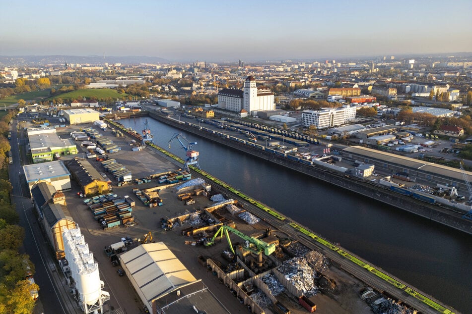 Mit Aussicht auf die Elbe lässt es sich am Alberthafen besonders gut feiern. (Archivbild)