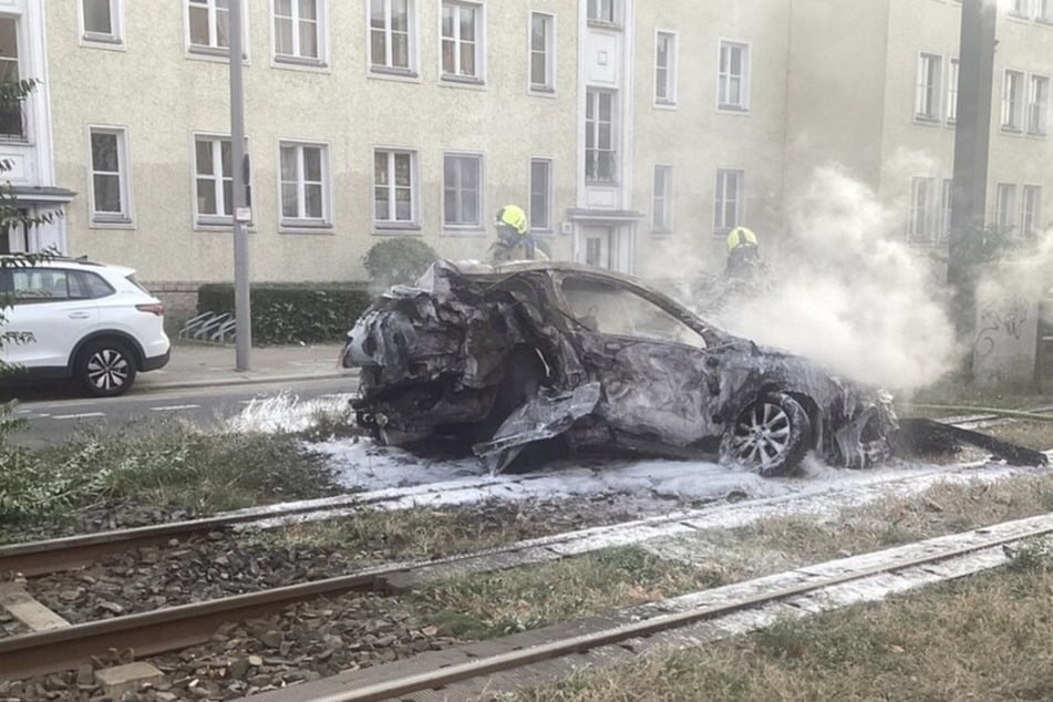 Das Auto brannte völlig aus.