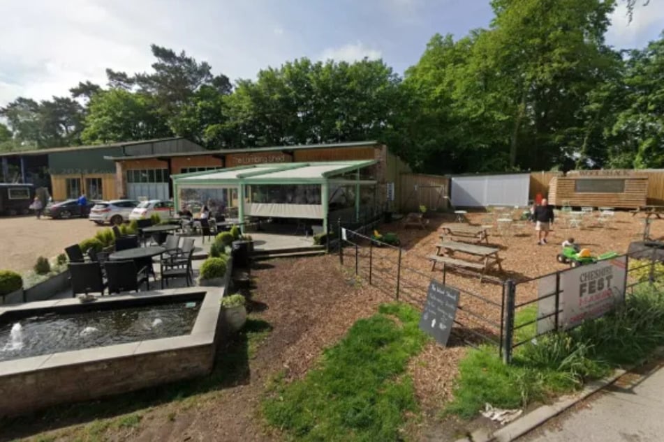 Food Truck explodiert plötzlich: Fünf Menschen verletzt