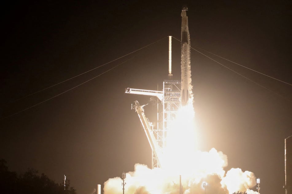 SpaceX's plans take a hit after FAA steps in to investigate launch "anomaly"