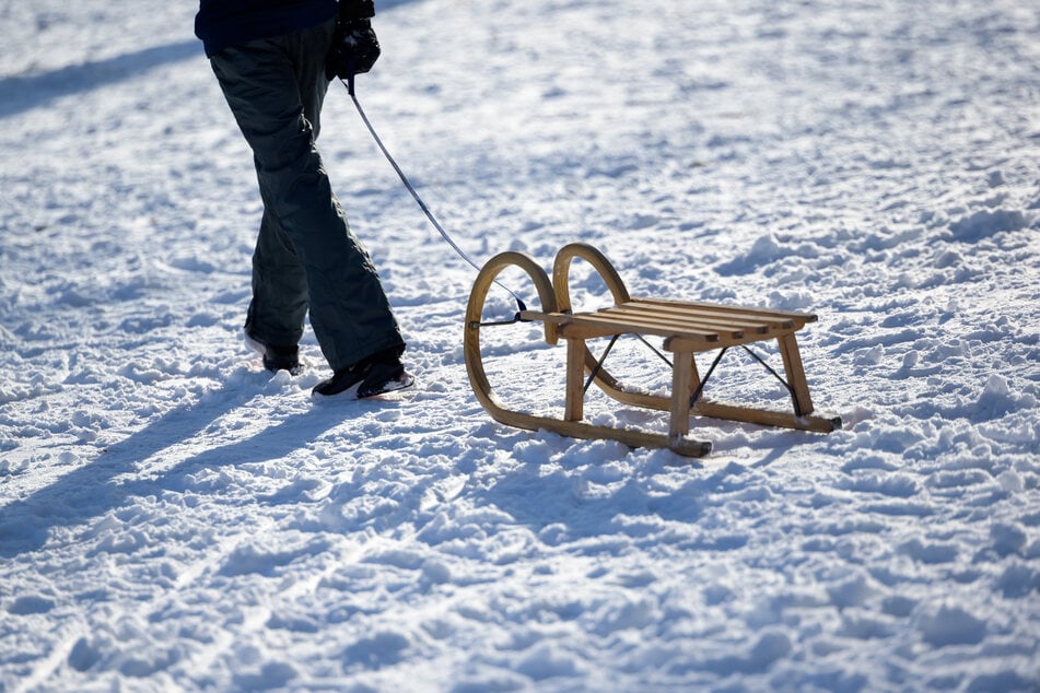 Auch wenn die Hansestadt kein großes Gebirge vorweisen kann, gibt es einige die Orte, die sich zum Rodeln eigenen. (Archivbild)