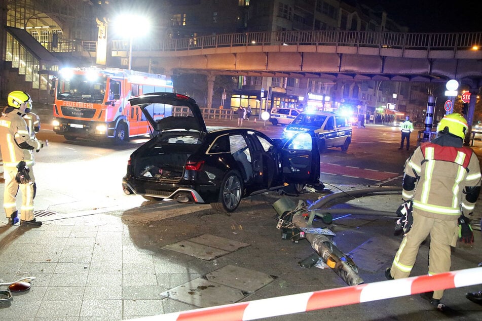 Alle drei Insassen wurden bei dem Unfall verletzt.