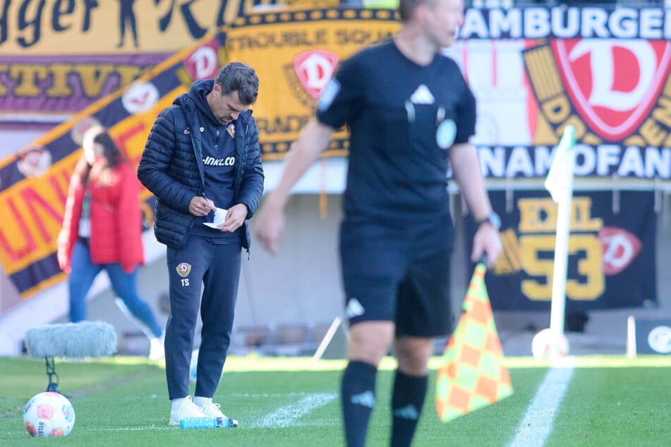 Kam mit seiner Mannschaft erneut nicht über ein Remis hinaus: Dynamo-Trainer Thomas Stamm (42).