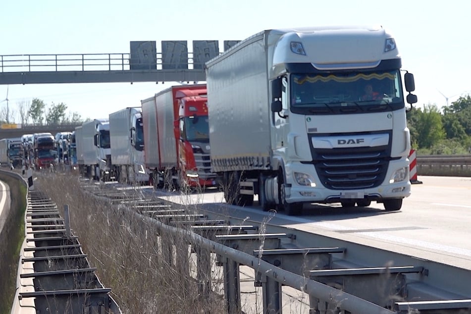 Auf der Autobahn A2 könnte es in den nächsten Monaten häufiger Staus geben.