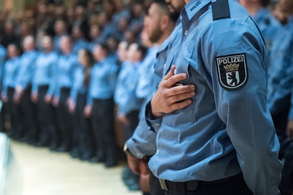 Wer bei der Berliner Polizei anfangen will, muss zunächst einige Tests bestehen. (Symbolbild)