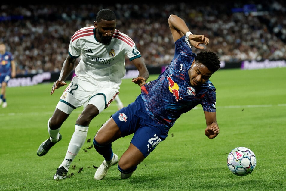 Christopher Nkunku (28, r.), hier gegen Real Madrids Antonio Rüdiger, hatte eine Riesenchance für RB Leipzig.