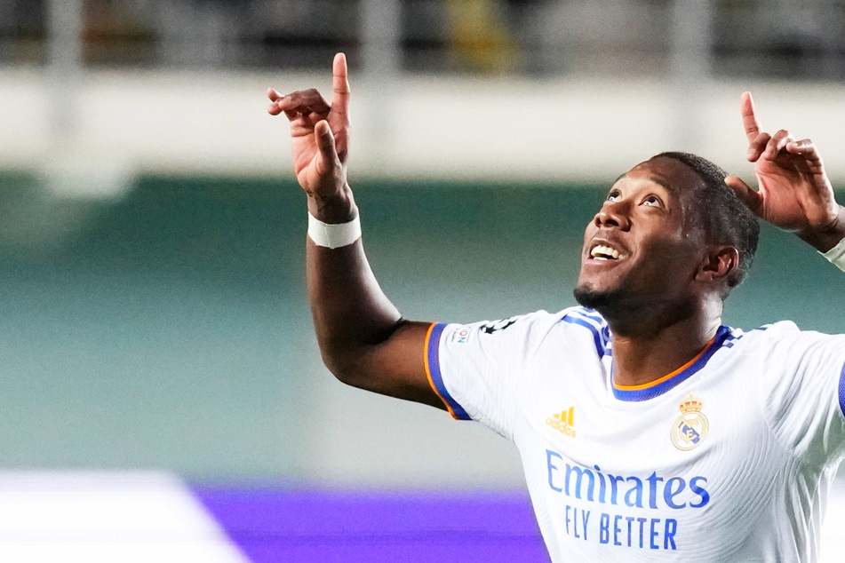 David Alaba in Spanien gefeiert: Ablösefreier Transfer sei "Diebstahl des Jahrhunderts"!